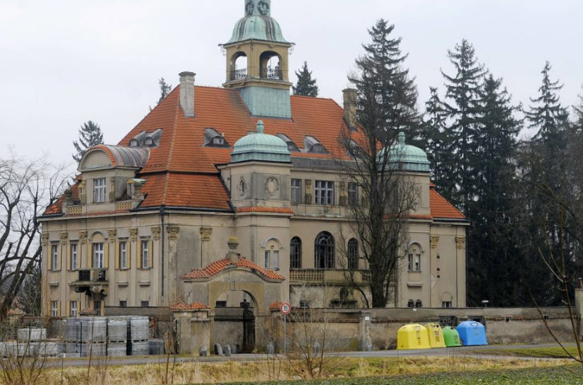 Zámek - Hrochův Týnec, Czech Republic (Czechia)